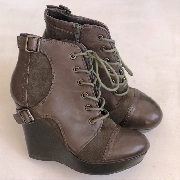 Gianni Bini Shoes - [Gianni Bini] Olive Leather Suede Wingtip Lace Up Buckle Zip Wedge Boots